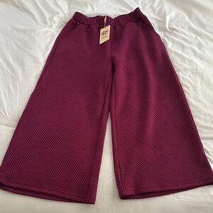 Entro Plum Textured Crop Pants